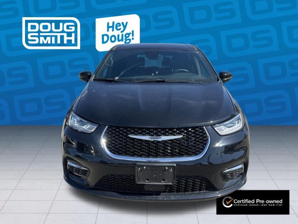 used 2025 Chrysler Pacifica car, priced at $31,164