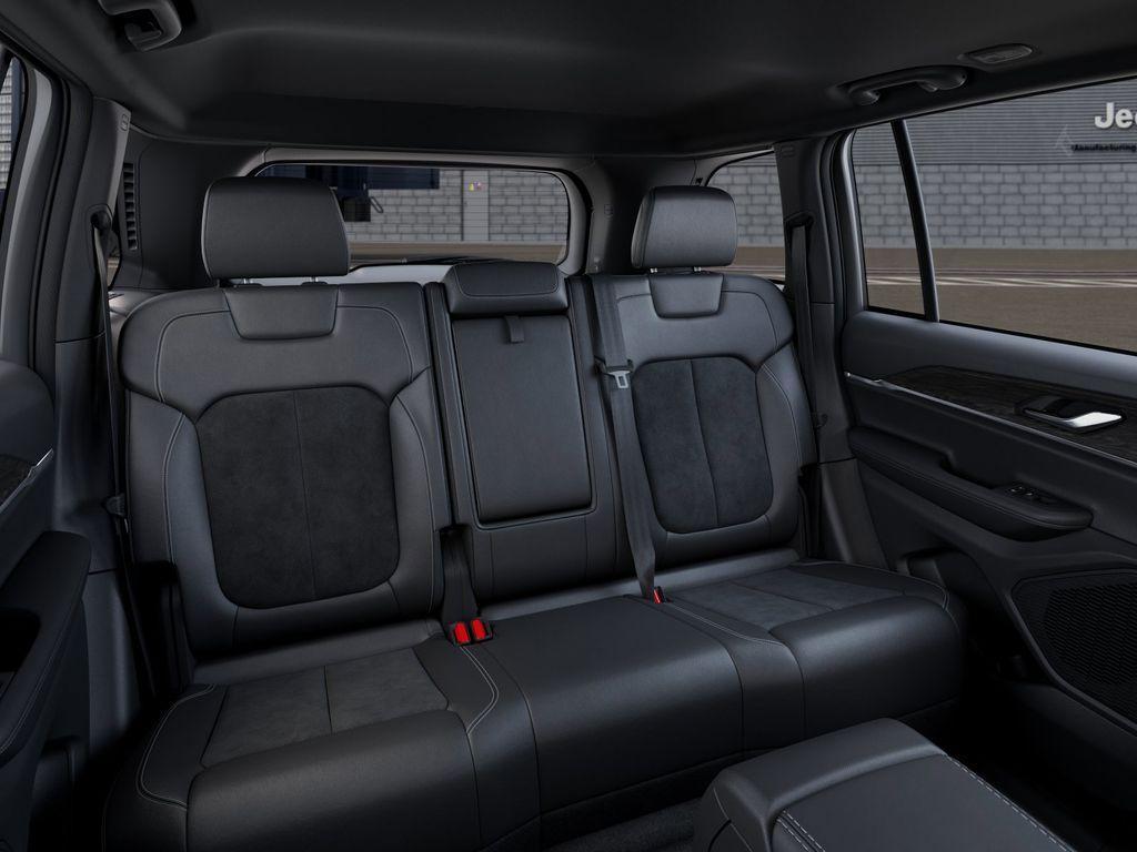 new 2026 Jeep Grand Cherokee car, priced at $44,468
