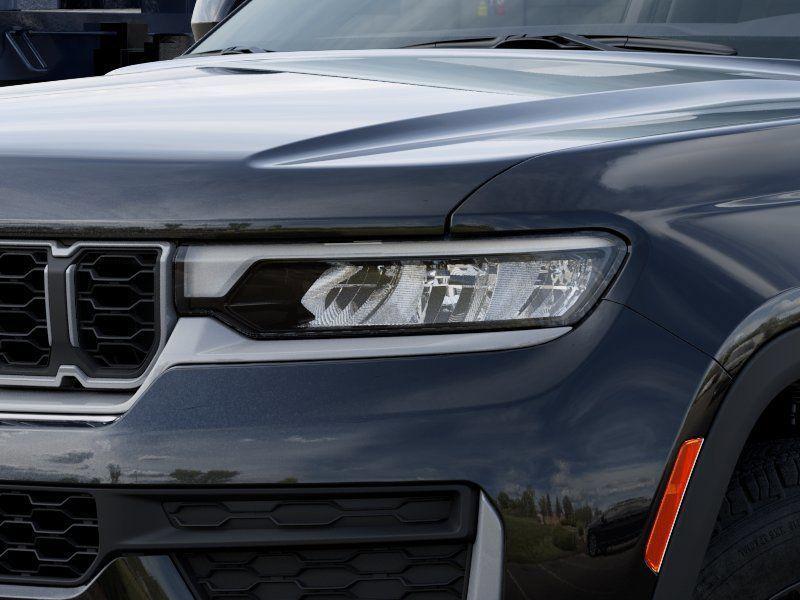 new 2026 Jeep Grand Cherokee car, priced at $44,468