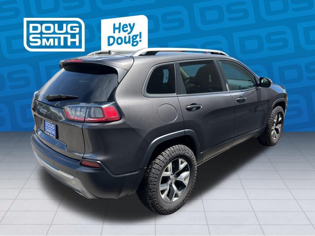 used 2020 Jeep Cherokee car, priced at $17,244