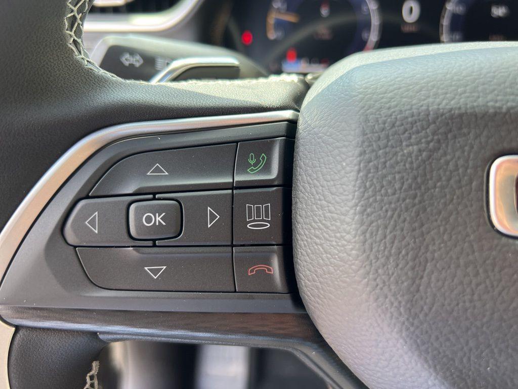new 2025 Jeep Grand Cherokee L car, priced at $43,357