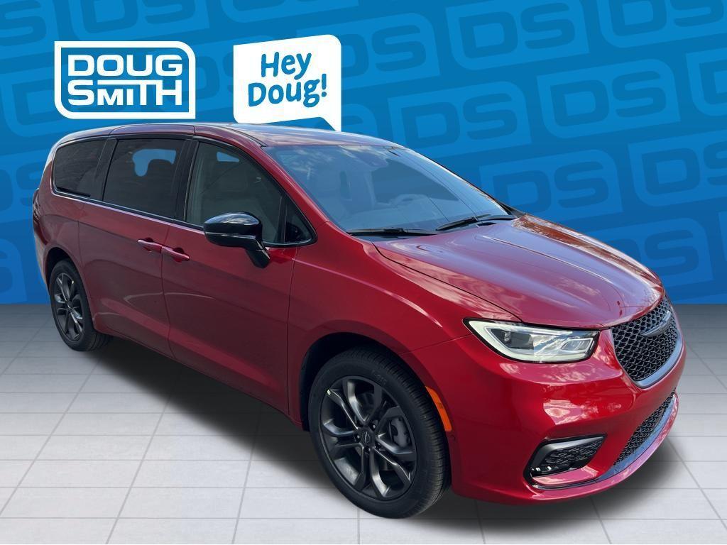 new 2026 Chrysler Pacifica car, priced at $42,849