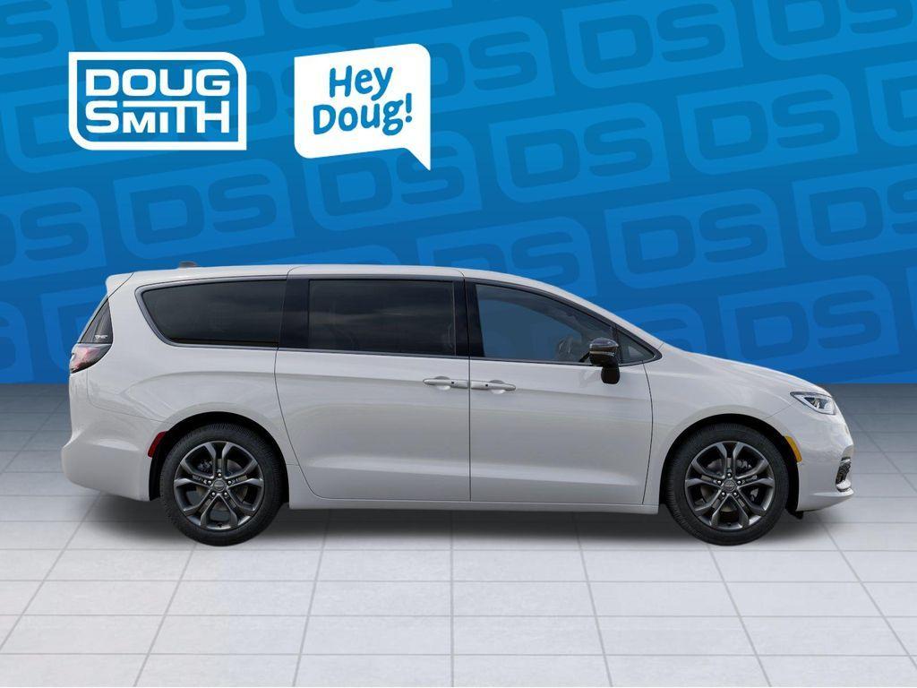 new 2026 Chrysler Pacifica car, priced at $43,329