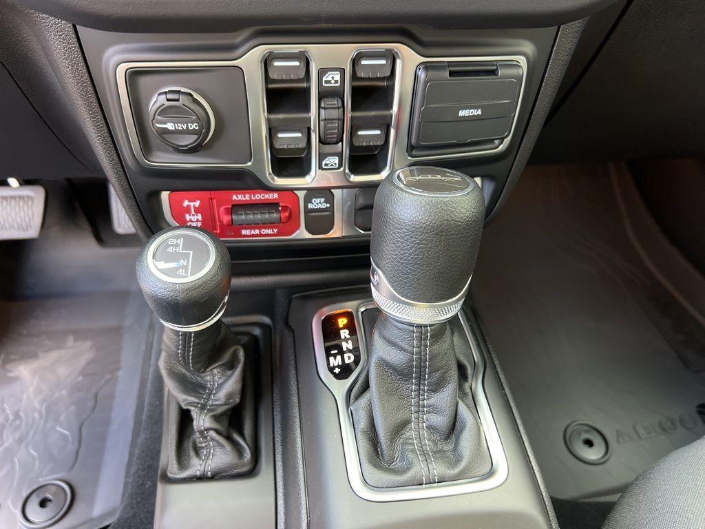 new 2026 Jeep Gladiator car, priced at $48,883