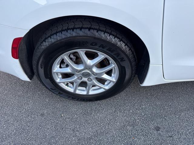 used 2024 Chrysler Pacifica car, priced at $28,500