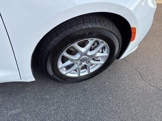 used 2024 Chrysler Pacifica car, priced at $28,500