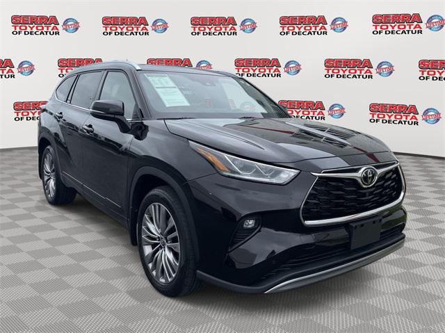 used 2022 Toyota Highlander car