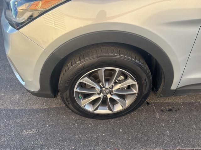 used 2018 Hyundai Santa Fe car, priced at $20,000