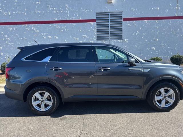 used 2022 Kia Sorento car, priced at $23,900