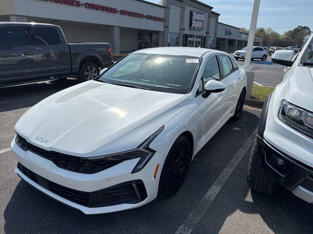 used 2025 Kia K5 car, priced at $25,900