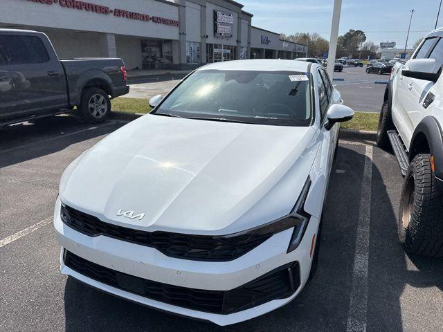 used 2025 Kia K5 car, priced at $25,900