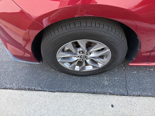 used 2023 Toyota Sienna car, priced at $38,900