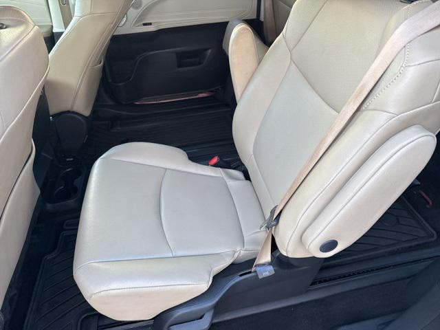 used 2023 Toyota Sienna car, priced at $38,900