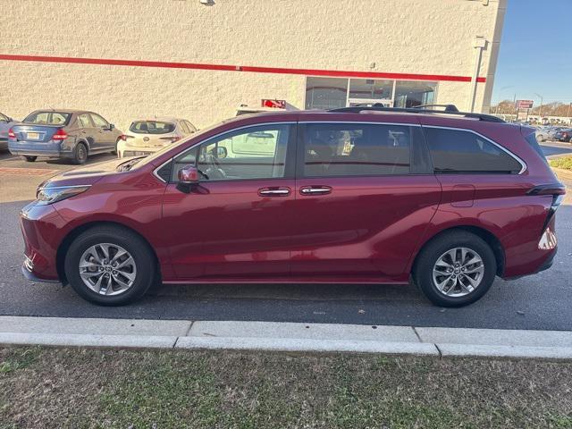 used 2023 Toyota Sienna car, priced at $38,900