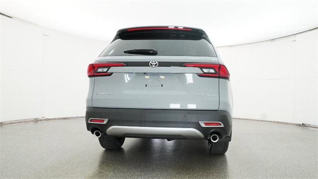 new 2026 Toyota Grand Highlander Hybrid car, priced at $63,049