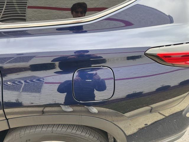 used 2021 Toyota Highlander Hybrid car, priced at $32,900