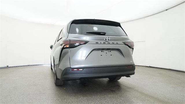 new 2026 Toyota Sienna car, priced at $51,484