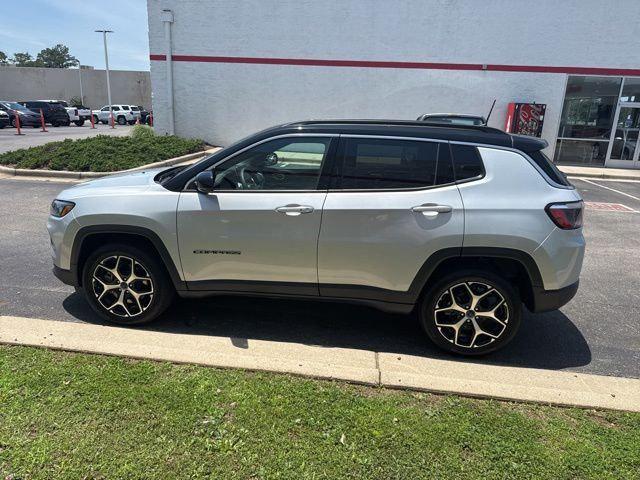 used 2025 Jeep Compass car, priced at $27,898