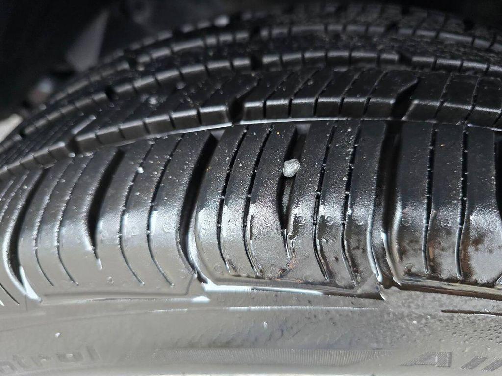 used 2006 Toyota Sienna car, priced at $9,990