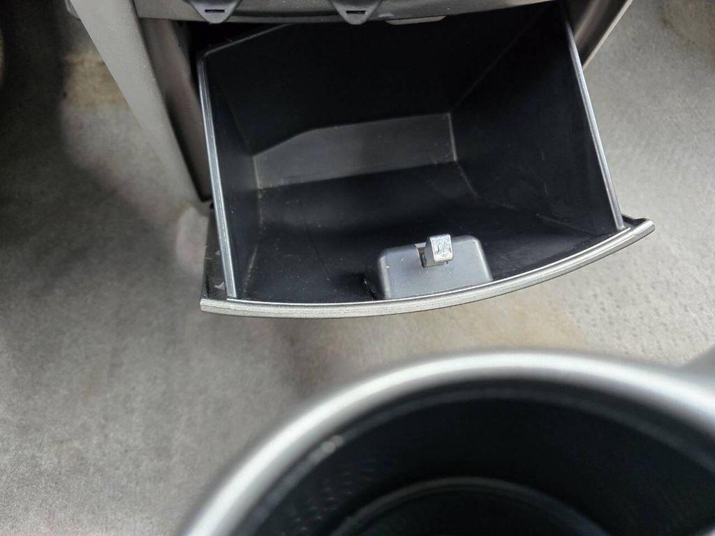 used 2006 Toyota Sienna car, priced at $9,990