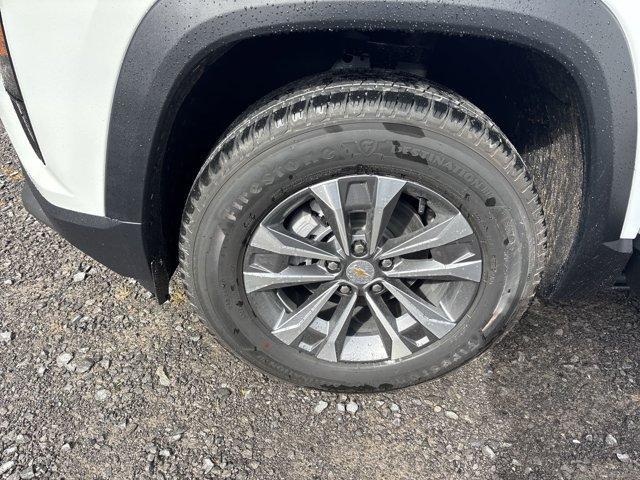 new 2026 Chevrolet Equinox car, priced at $28,585