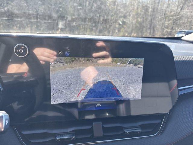 new 2026 Chevrolet Equinox car, priced at $33,635