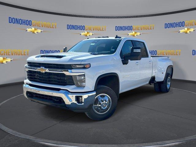 new 2026 Chevrolet Silverado 3500 car, priced at $69,404