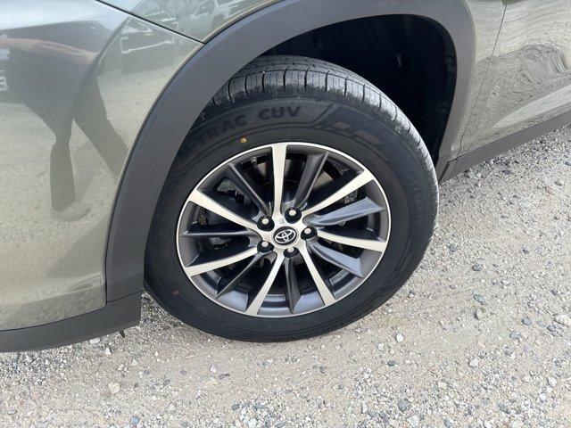 used 2019 Toyota Highlander car, priced at $17,990