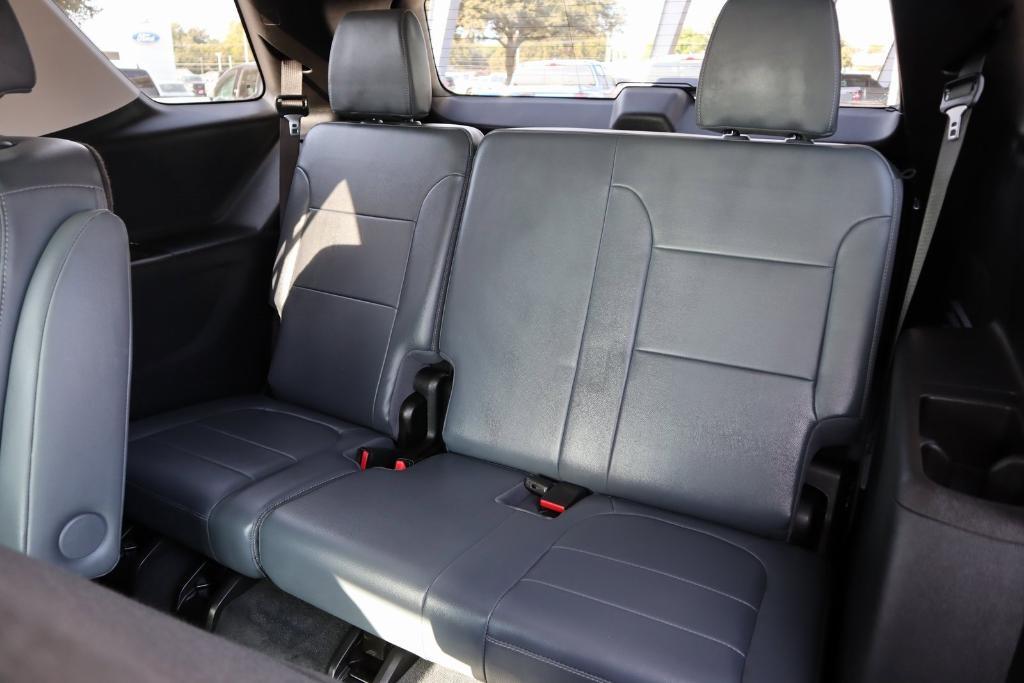 used 2021 Chevrolet Traverse car, priced at $21,977