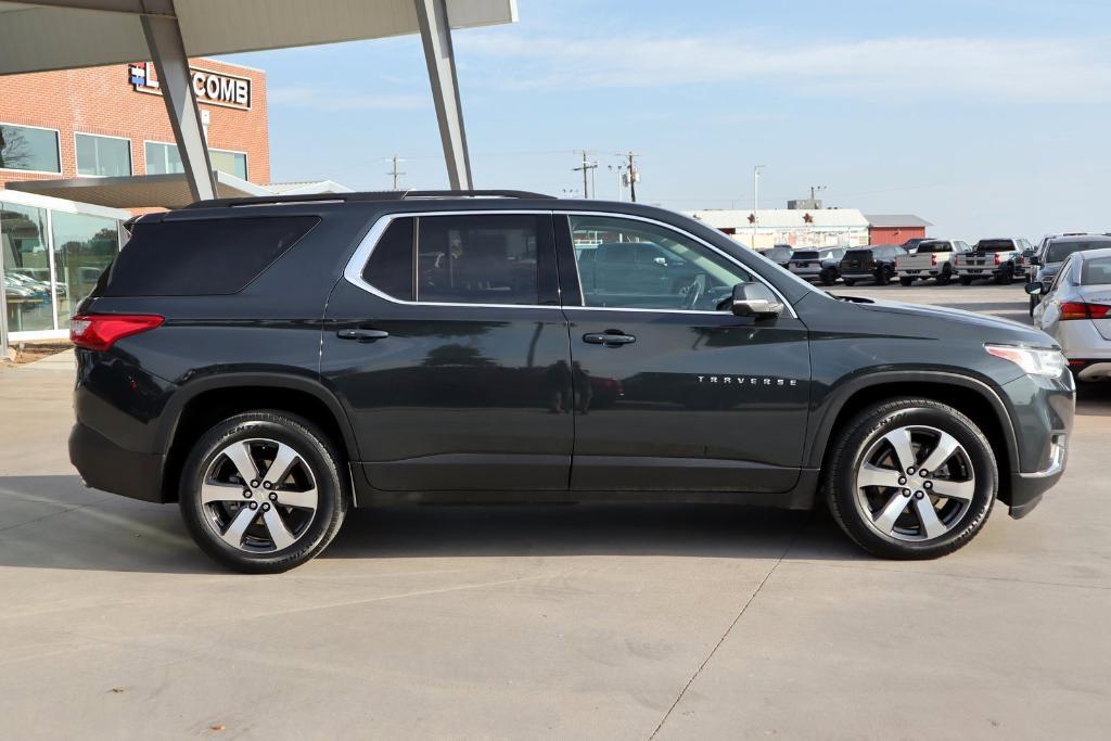 used 2021 Chevrolet Traverse car, priced at $21,977