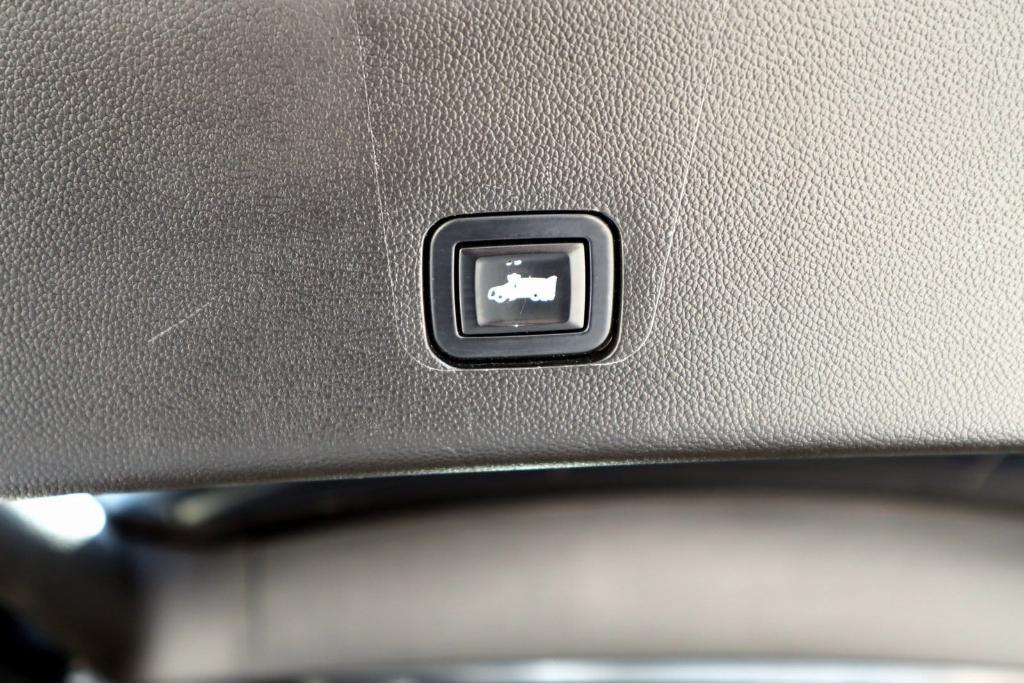 used 2021 Chevrolet Traverse car, priced at $21,977