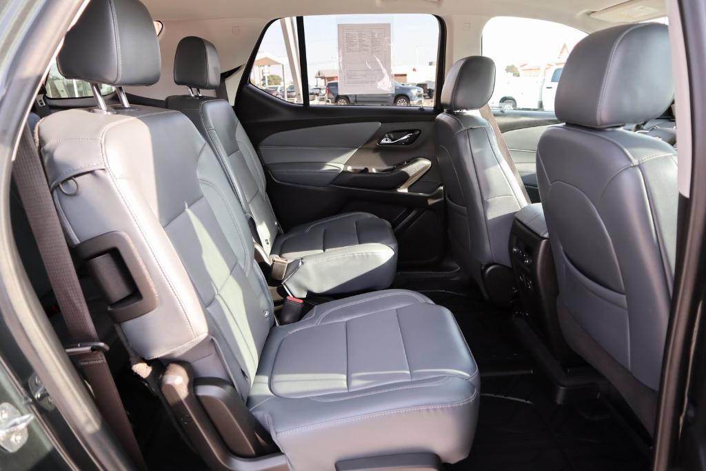used 2021 Chevrolet Traverse car, priced at $21,977