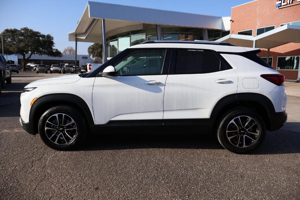 used 2024 Chevrolet TrailBlazer car, priced at $20,977