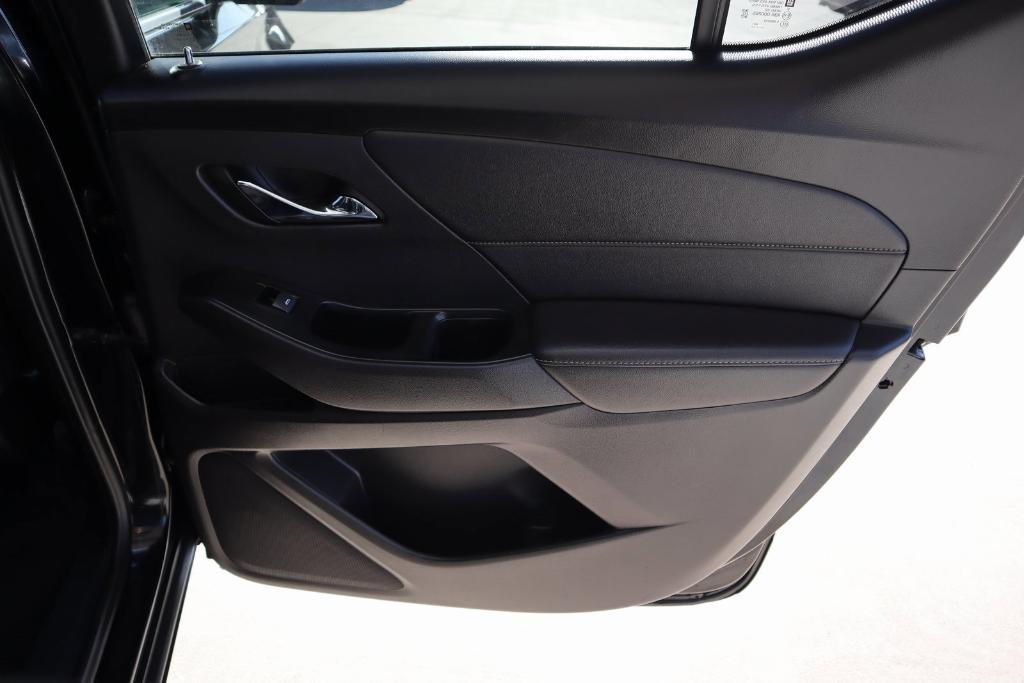 used 2023 Chevrolet Traverse car, priced at $28,877