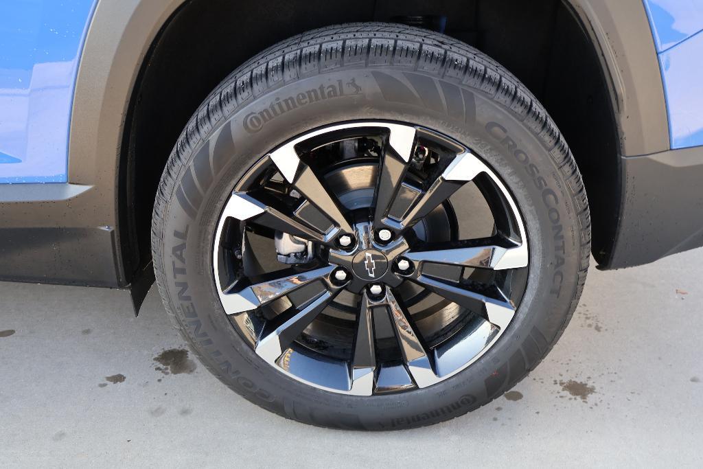 new 2026 Chevrolet Equinox car, priced at $36,345