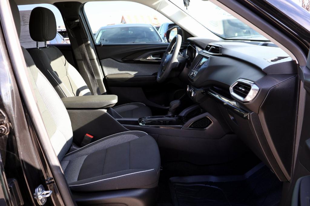 used 2023 Chevrolet TrailBlazer car, priced at $20,977