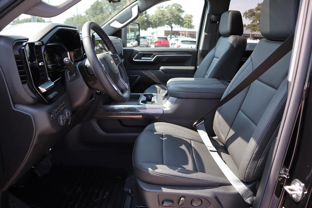 new 2025 Chevrolet Silverado 2500 car, priced at $75,285