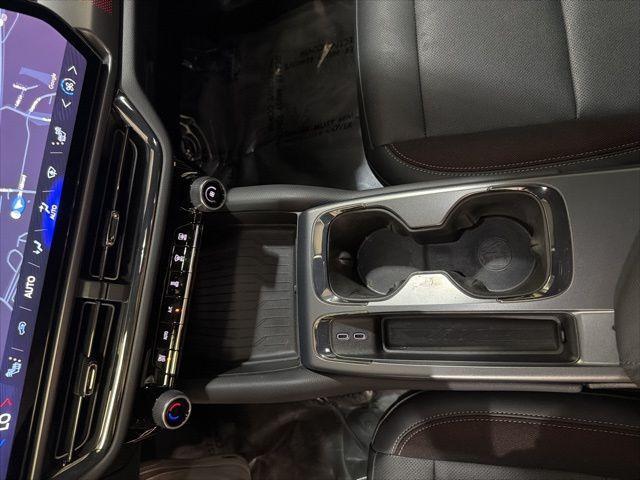 used 2024 Chevrolet Equinox EV car, priced at $27,999