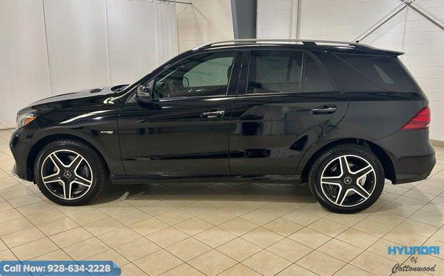 Mercedes-Benz GLE view 2