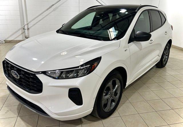 used 2023 Ford Escape car, priced at $26,999