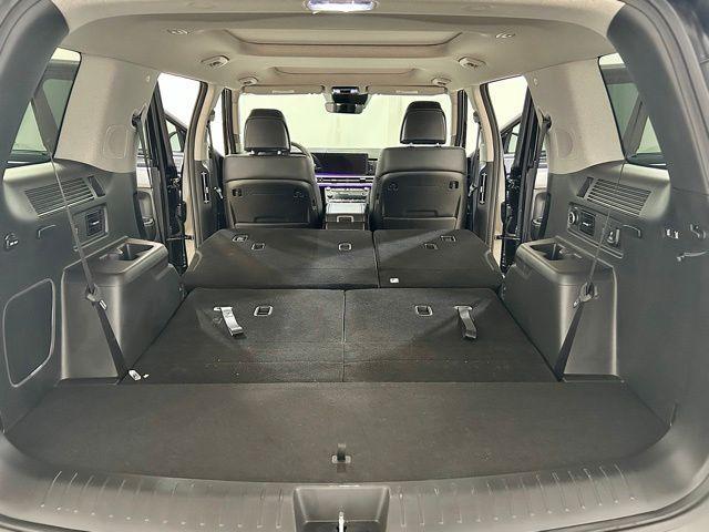 used 2024 Hyundai Santa Fe car, priced at $37,000