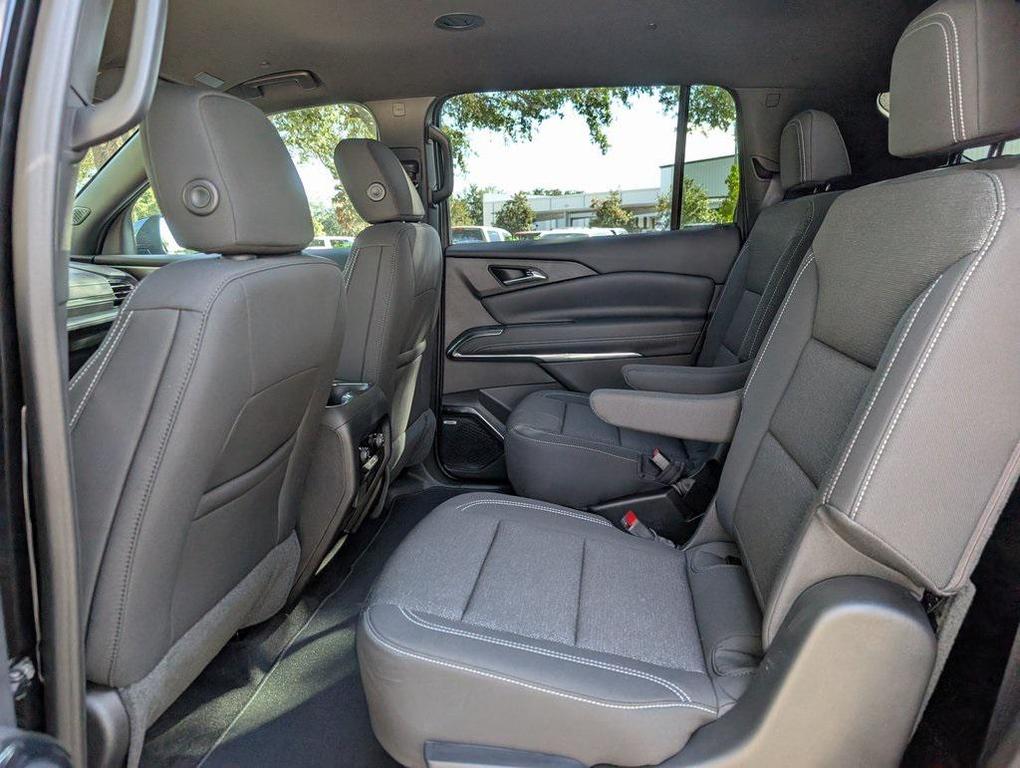 new 2026 Chevrolet Traverse car, priced at $42,140