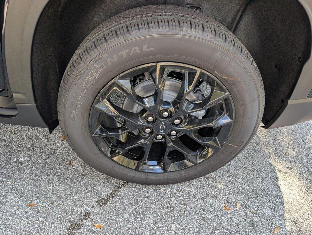 new 2026 Chevrolet Traverse car, priced at $42,140