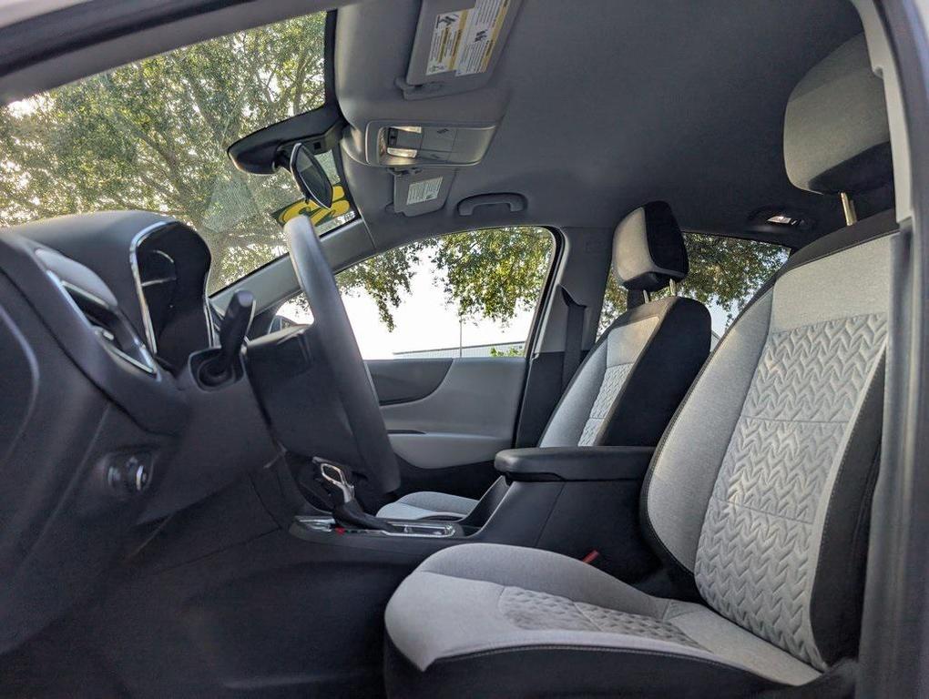 used 2023 Chevrolet Equinox car, priced at $18,995