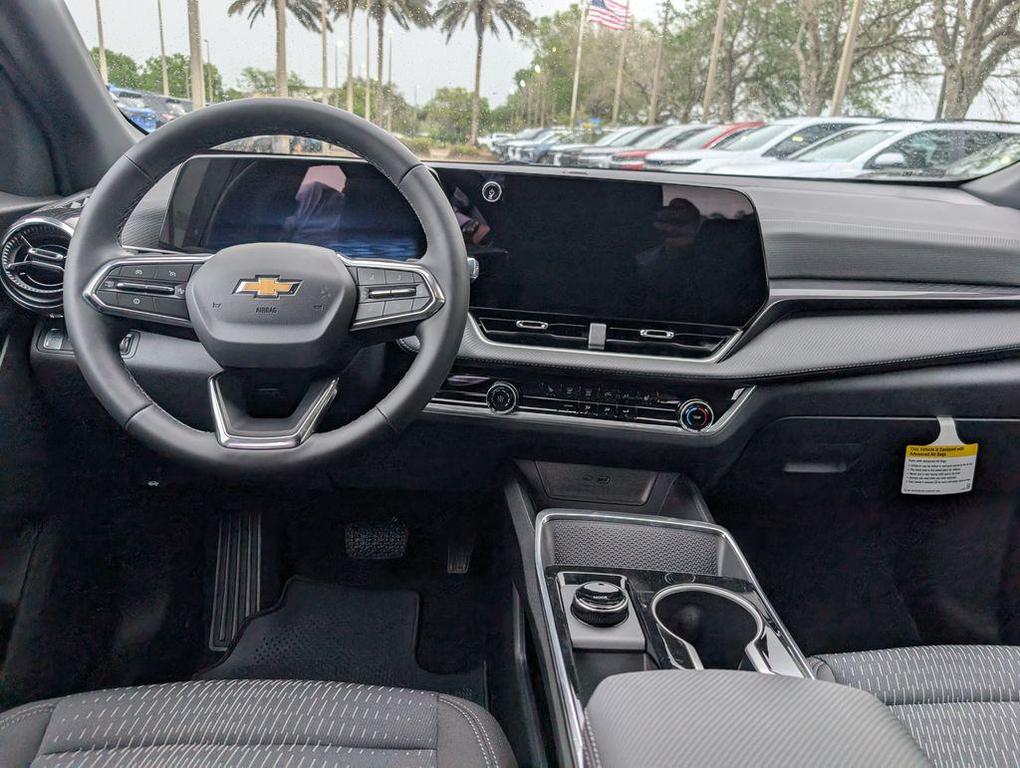 new 2026 Chevrolet Equinox car, priced at $31,290