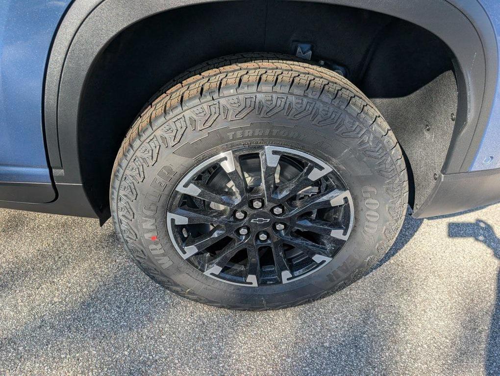 new 2026 Chevrolet Traverse car, priced at $56,055