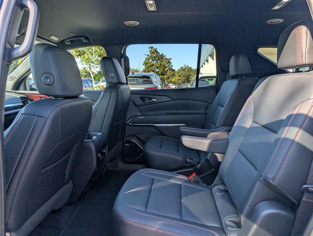 new 2026 Chevrolet Traverse car, priced at $56,055