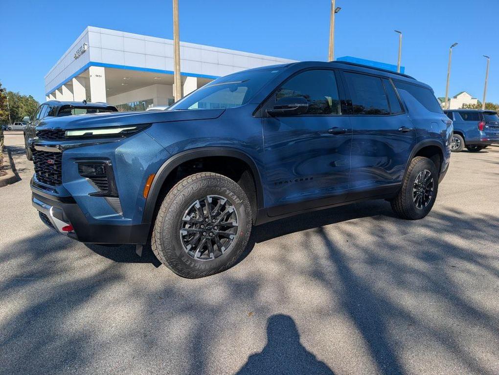 new 2026 Chevrolet Traverse car, priced at $56,055