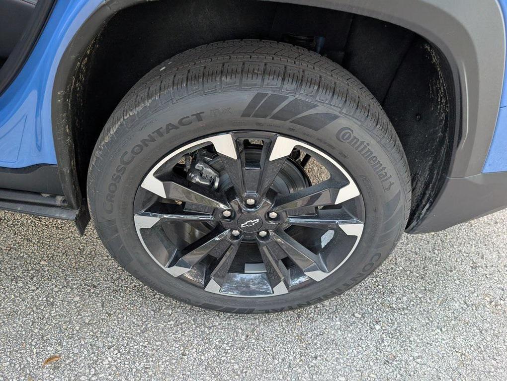 new 2026 Chevrolet Equinox car, priced at $35,395