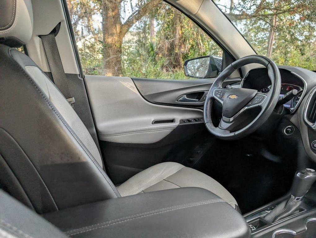 used 2021 Chevrolet Equinox car, priced at $19,224